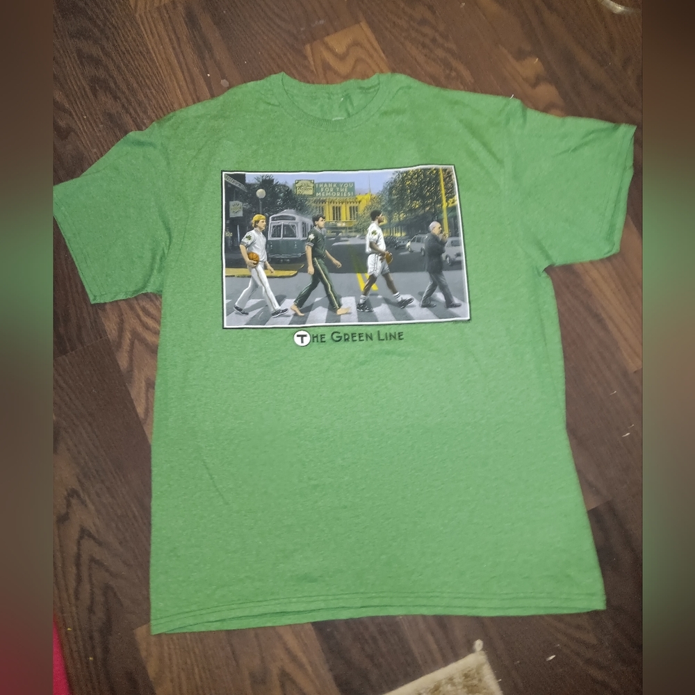 Boston Sports Apperal Comp The Greenline tee